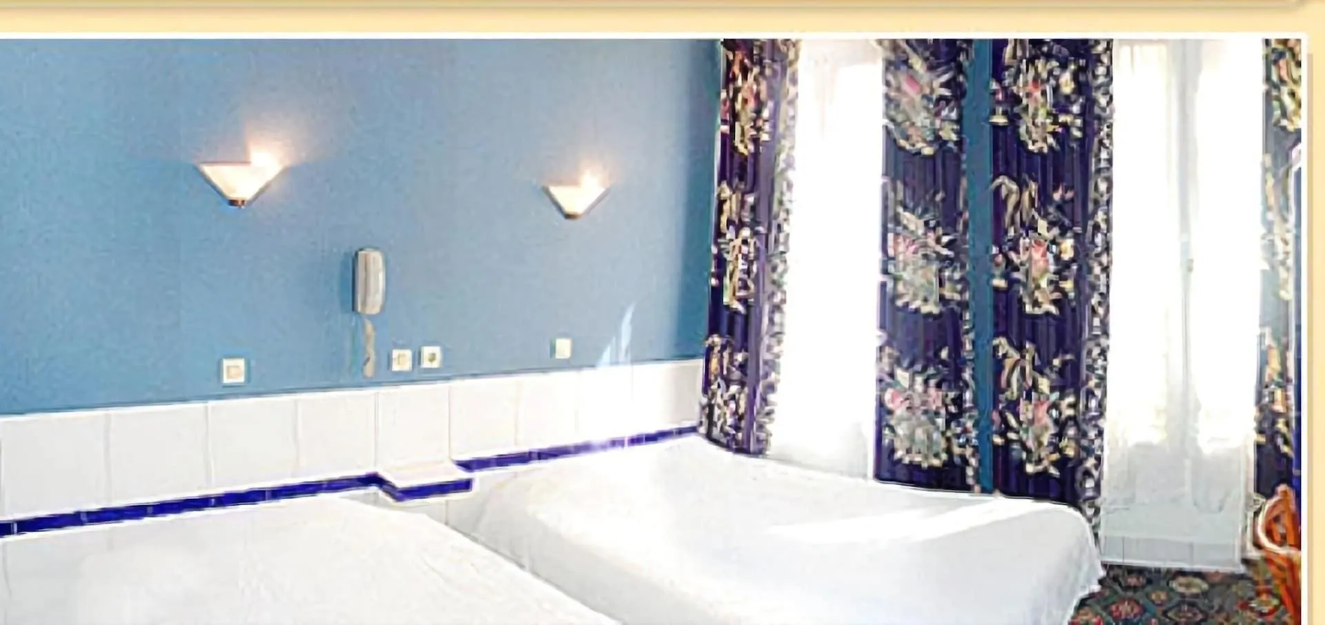 Hotel Jarry Confort Paris 0*,  France