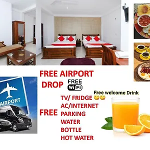 Kings Gate Airport Transit Отель Катунаяка