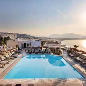 Radisson Blu 4*, Nizza Franciaország
